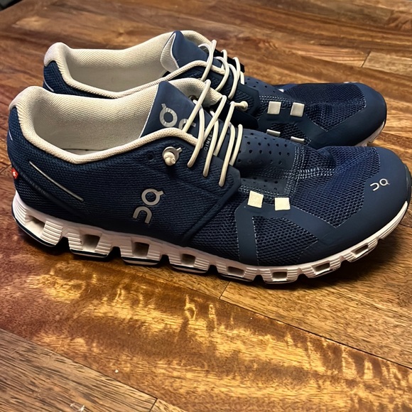 On Running Shoes - On cloud Running shoes